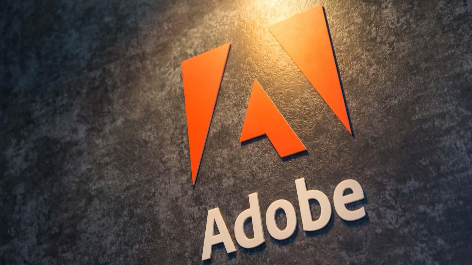 Comprehensive evaluation of Adobe Inc (ADBE).