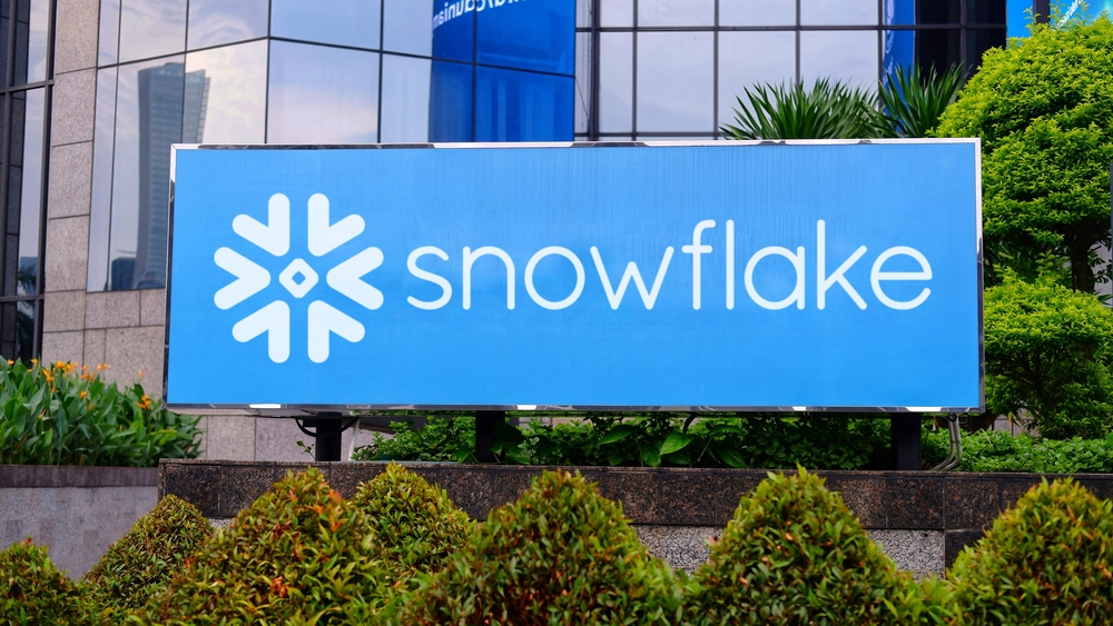 Investment Analysis: Snowflake (SNOW) – Q4 2025 Earnings Call