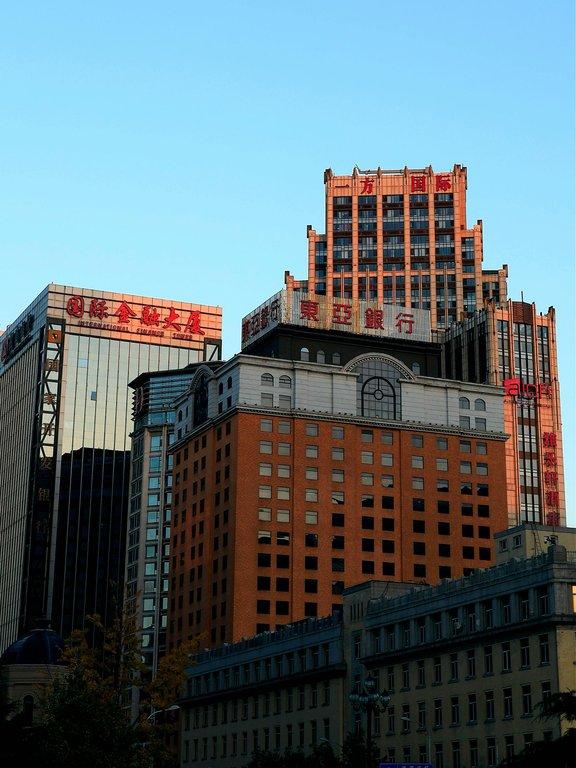 China's Stimulus Lifts Markets Amid Oil Price Surge and Geopolitical Risks
