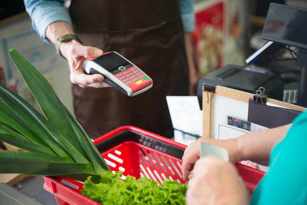 Market Insights: Retail Resilience, Fed Signals, and Investment Strategies in a Shifting Economy