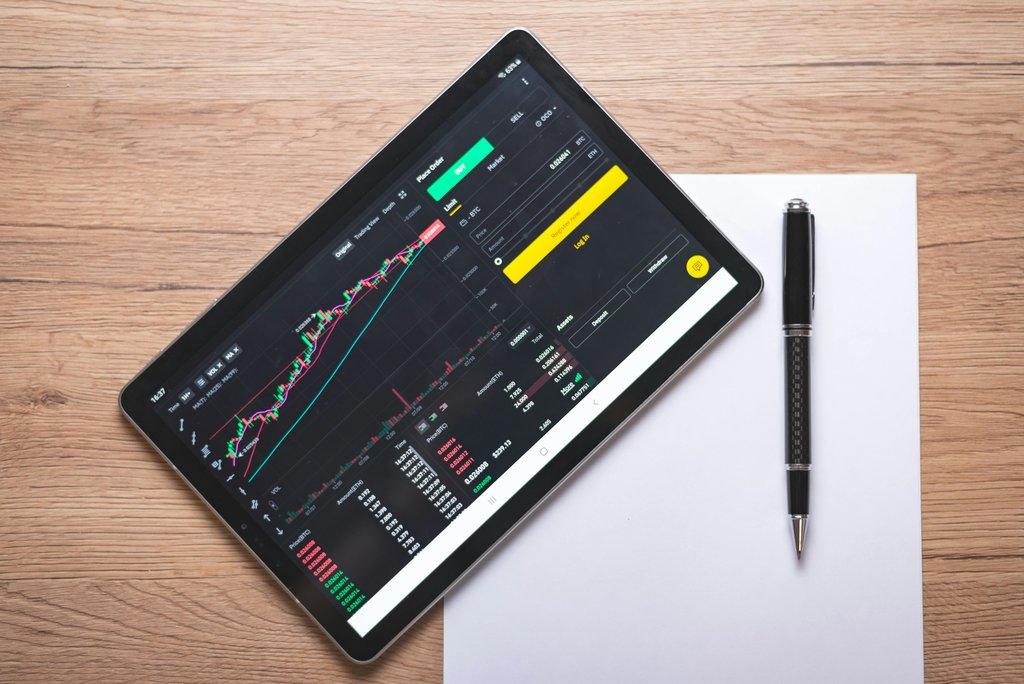 2024 Market Insights: Stocks, Crypto, and Global Trends Shaping the Future